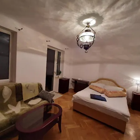 Rooms In Centrum Apartment Warsaw