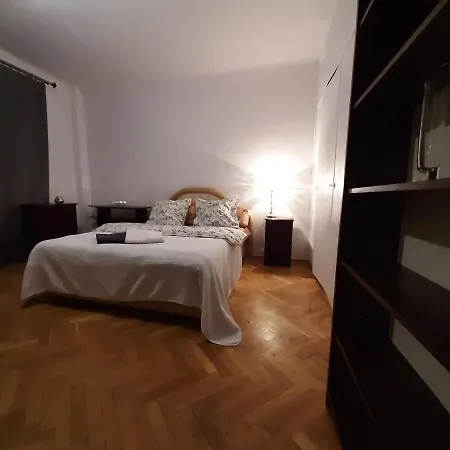 Rooms In Centrum * Warsaw